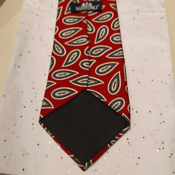 Red Power Tie - Picture 3 of 3